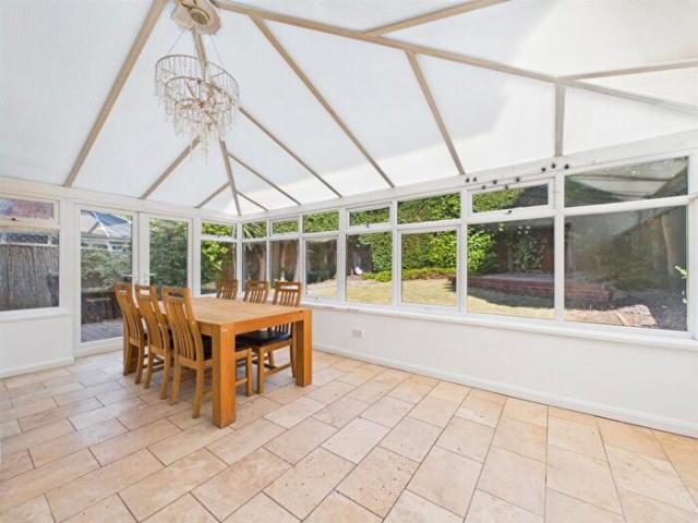Apartment for rent in Monkspath, West Midlands