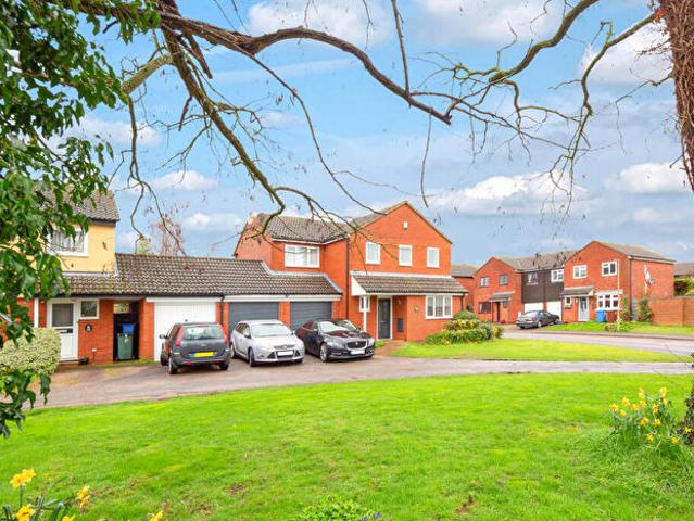 Apartment for rent in Elmsbrook, Evershot