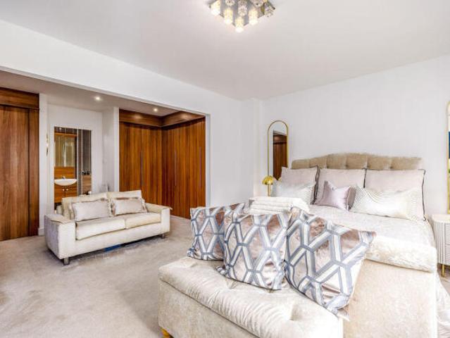 Farm for sale in Peel Park, Thorntonhall