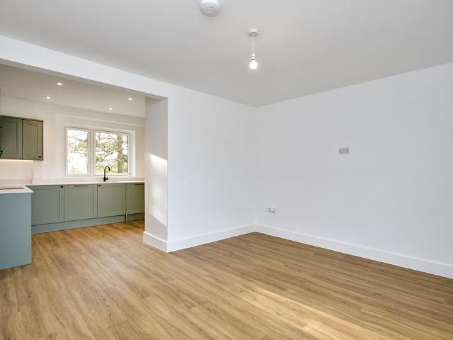 House for sale in Burnshot, Scotland