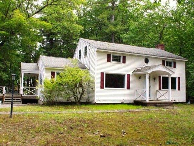 House for sale in Dracut, Massachusetts