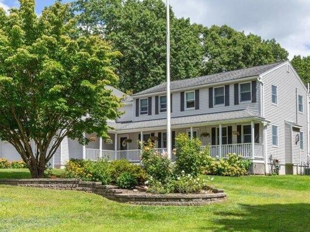 House for sale in Collinsville, Dracut