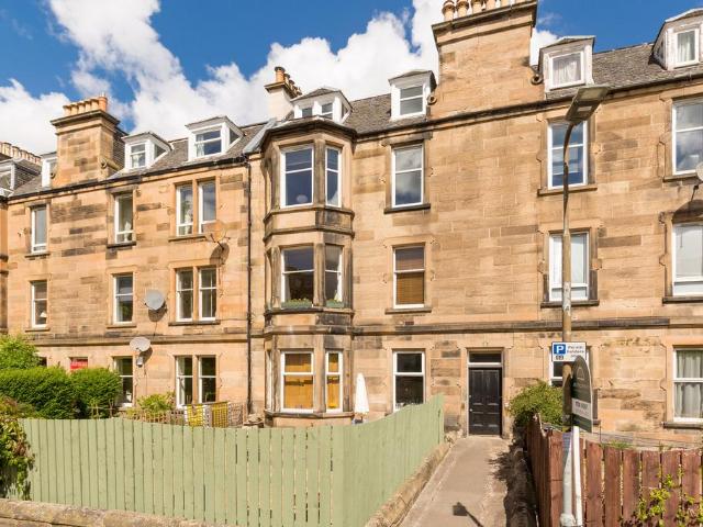 Flat for sale in Morningside, Scotland