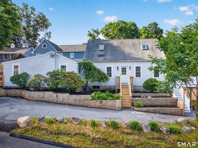 House for sale in Flanders, East Lyme