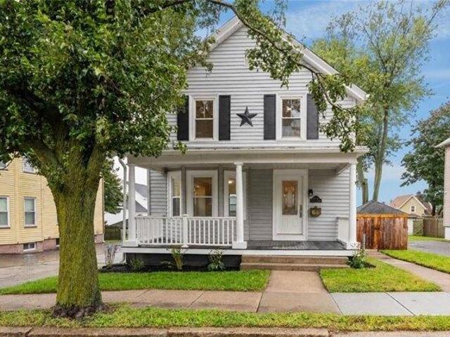House for sale in East Providence, Providence County