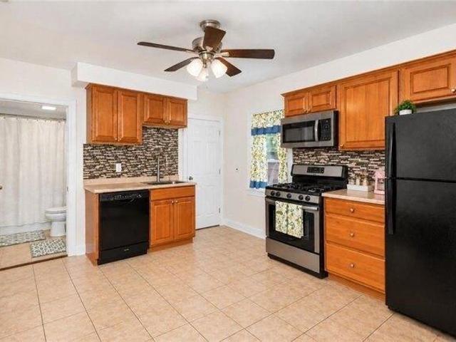House for sale in Six Corners, East Providence
