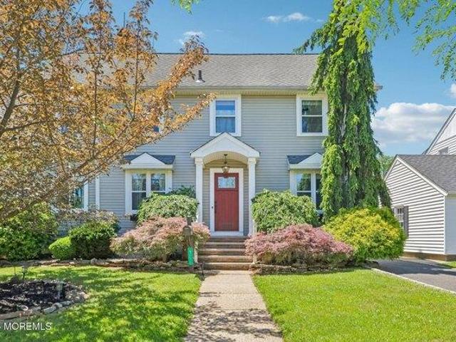 House for sale in Elizabeth, New Jersey