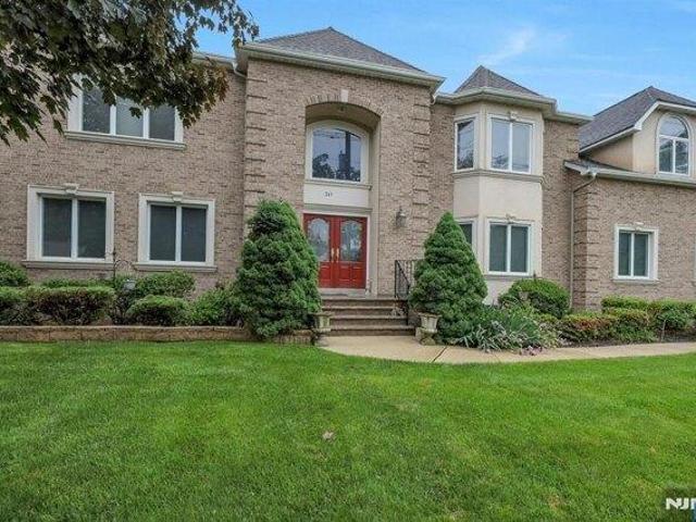 House for sale in Emerson