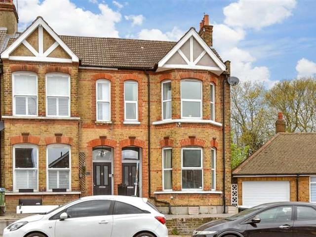 Cottage for sale in Northumberland Heath, Greater London