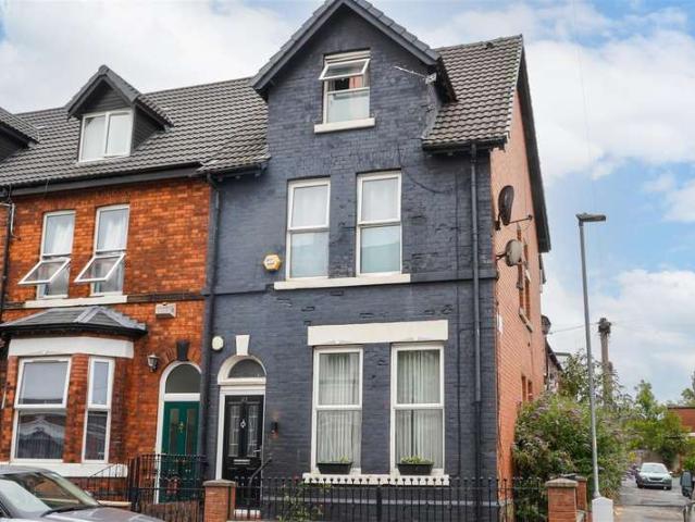 Cottage for sale in Georgia, Greater Manchester
