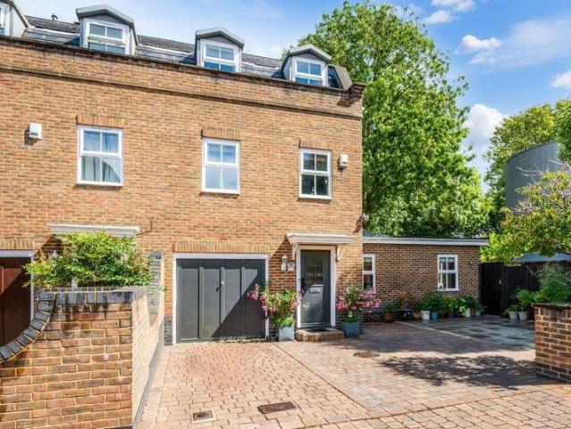 Cottage for sale in Ewell, Epsom and Ewell