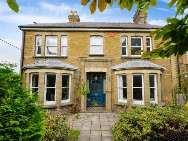 Cottage for sale in Macknade, Oad Street