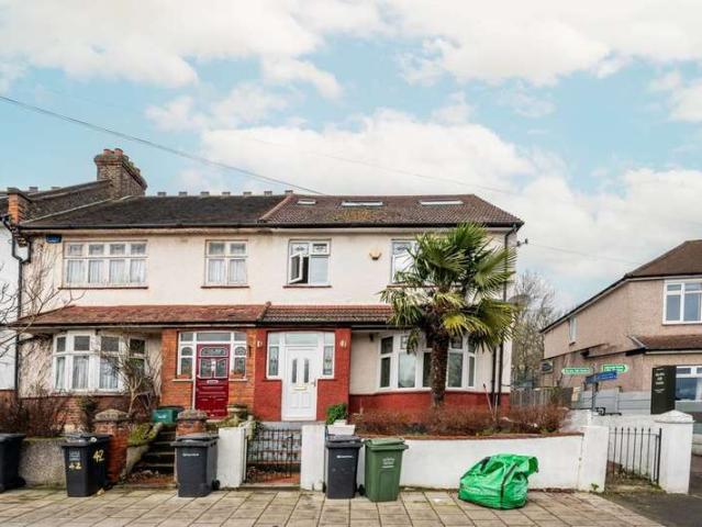 Terraced House for sale in Catford, Honor Oak