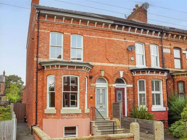 Cottage for sale in Chorlton-cum-Hardy, Manchester