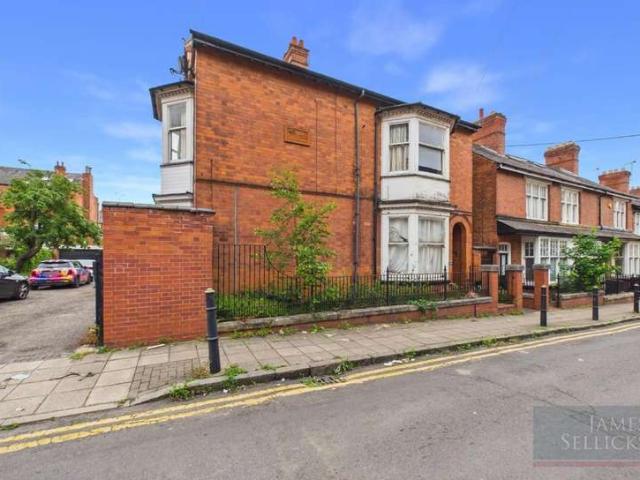 Property for sale in Highfields, Old Wharf