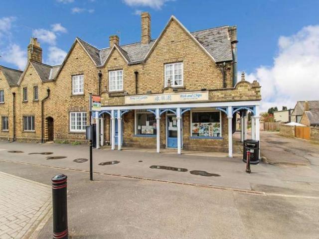 Cottage for sale in Peterborough