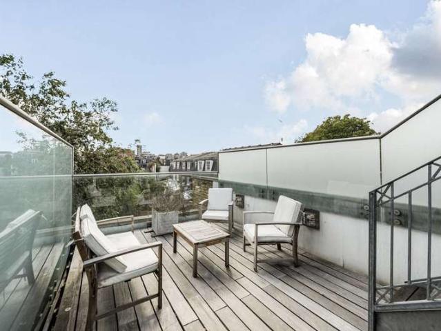 Cottage for sale in Fulham