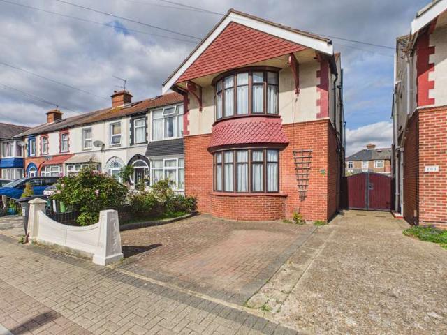 Cottage for sale in Cosham, Portsmouth