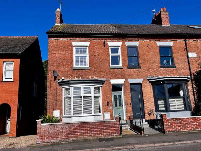 Cottage for sale in Syston, Elmfield