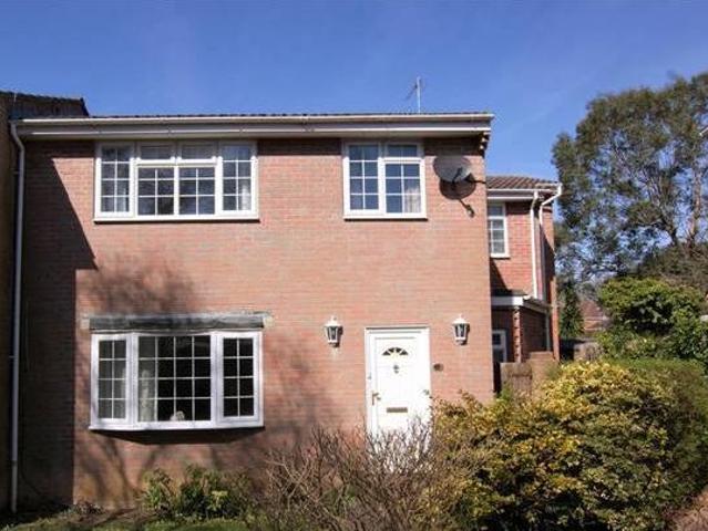 House for rent in Lyons, Greater London