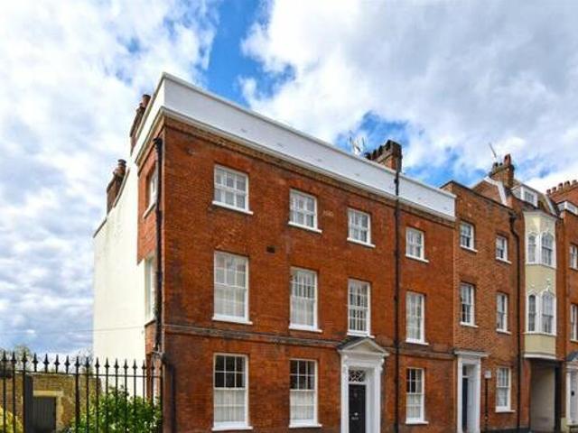House for sale in Lambourn, West Berkshire