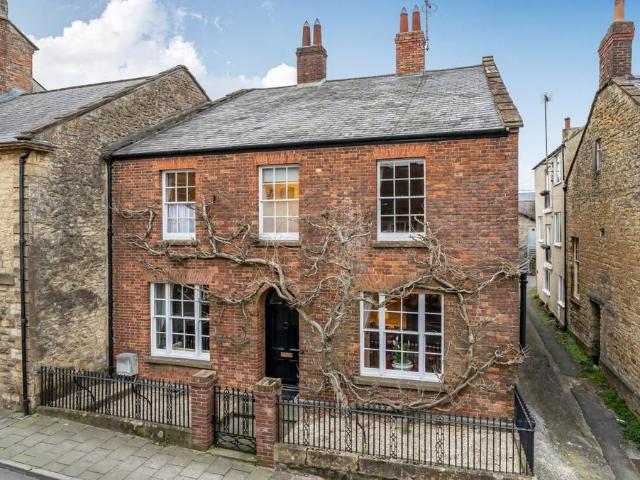 House for sale in Broadshard, Somerset