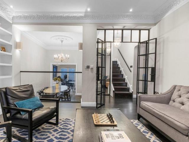 House for sale in Notting Hill, Greater London
