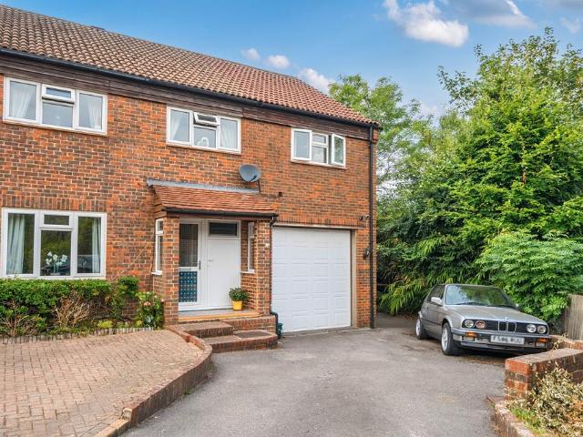 House for sale in Grayswood, Fole
