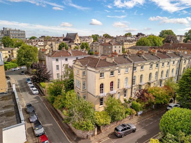 House for sale in Clifton Village, Feckenham