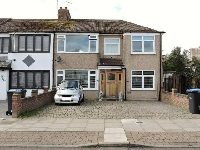 House for sale in Greater London