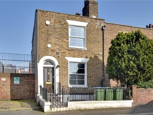 House for sale in Royal Borough of Greenwich, Greater London