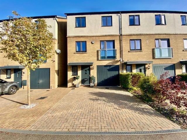 House for sale in Hampton Vale, Peterborough