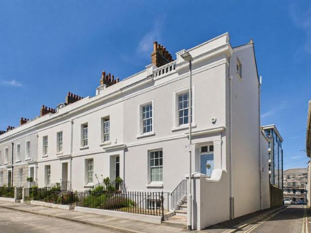 House for sale in West Hoe, Mount Wise