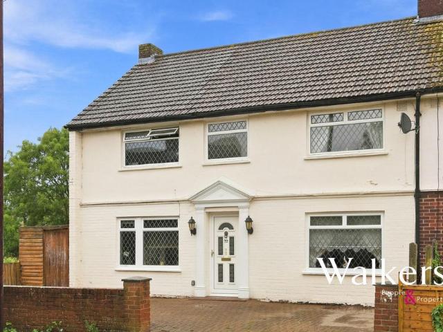 House for sale in Navestock Side, Essex