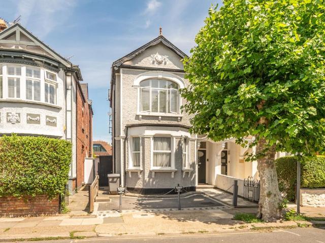 House for sale in Dollis Hill, Greater London