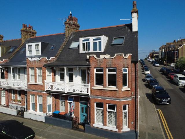 House for sale in East Cliff, Acol