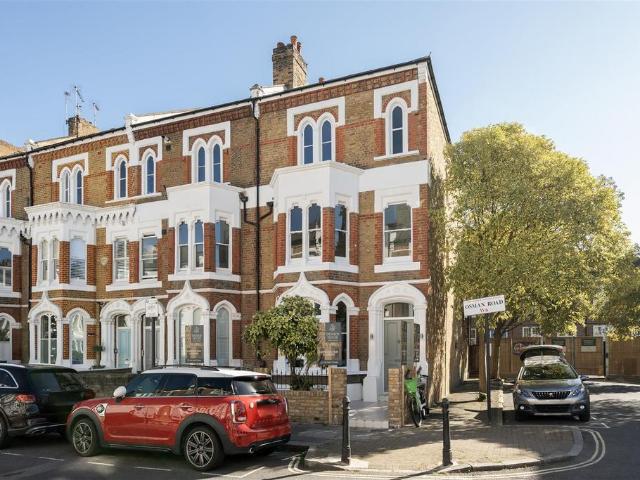 House for sale in Shepherd's Bush, Greater London