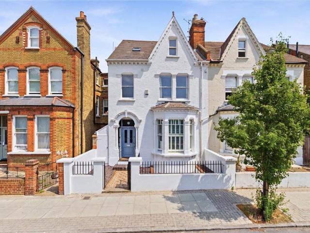 House for sale in Balham, Greater London
