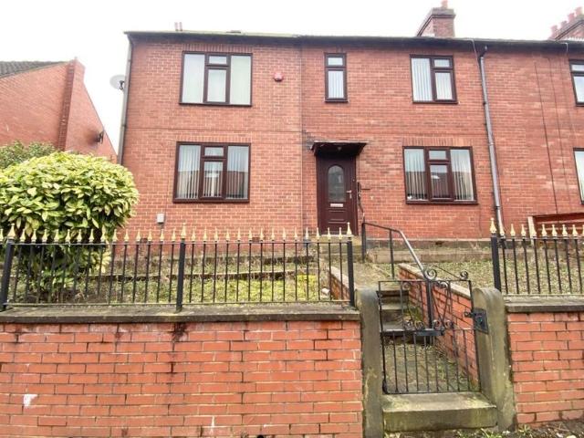 House for sale in Thornton Lodge, Huddersfield