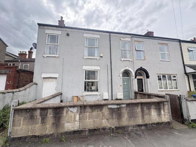 House for sale in Grimsby, North East Lincolnshire