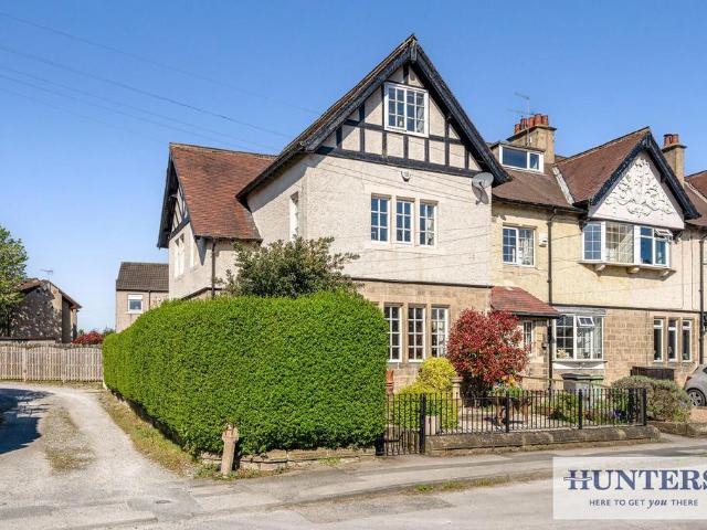 House for sale in Westfield, Guiseley