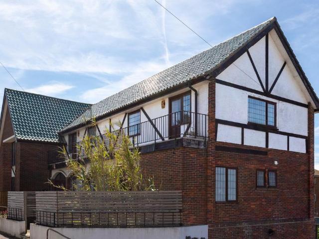 House for sale in Queen's Park, Brighton & Hove