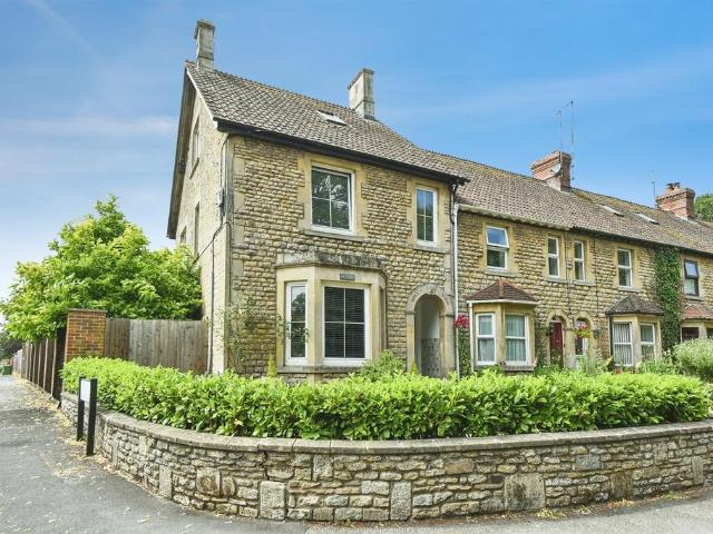 House for sale in Calne