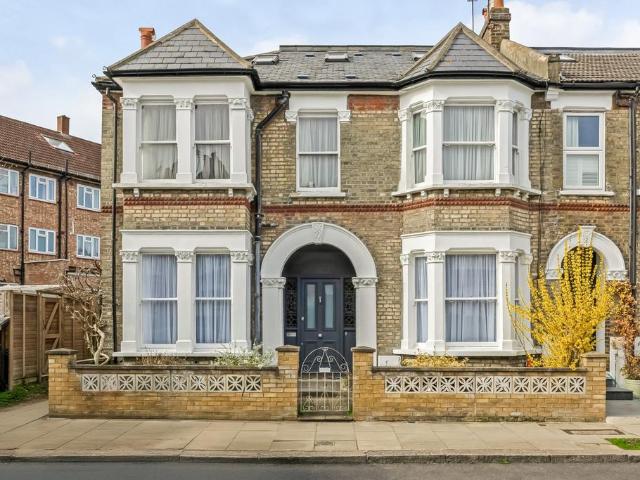 House for sale in West Hampstead, Greater London