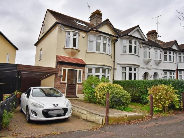 House for sale in Hale End, Greater London