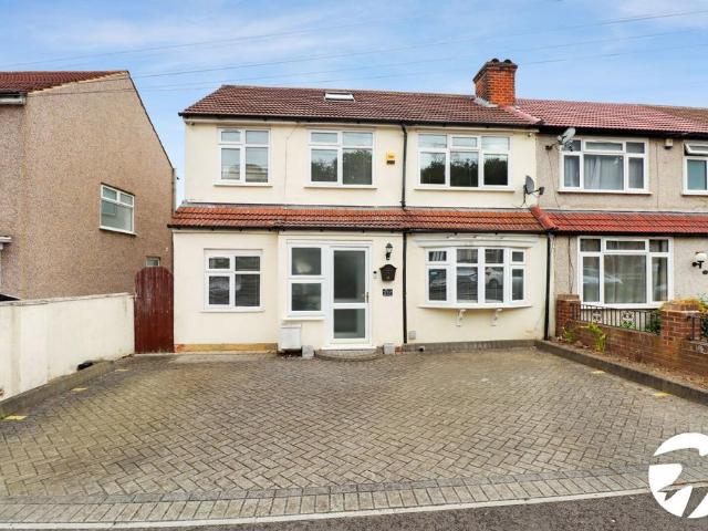 House for sale in Lessness Heath, Greater London