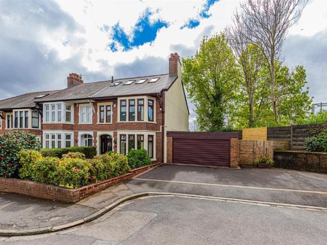 House for sale in Falcon Lodge, Wales