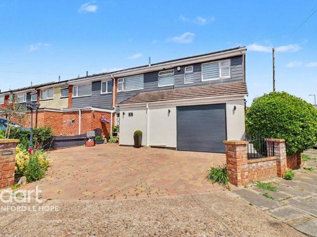 House for sale in Essex