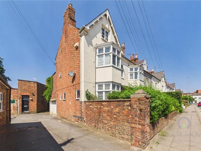 House for sale in Semilong, Northampton