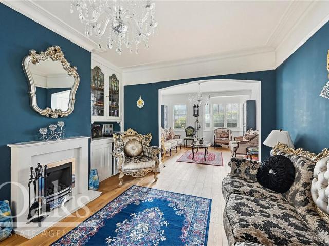 House for sale in London Borough of Croydon, Norbury